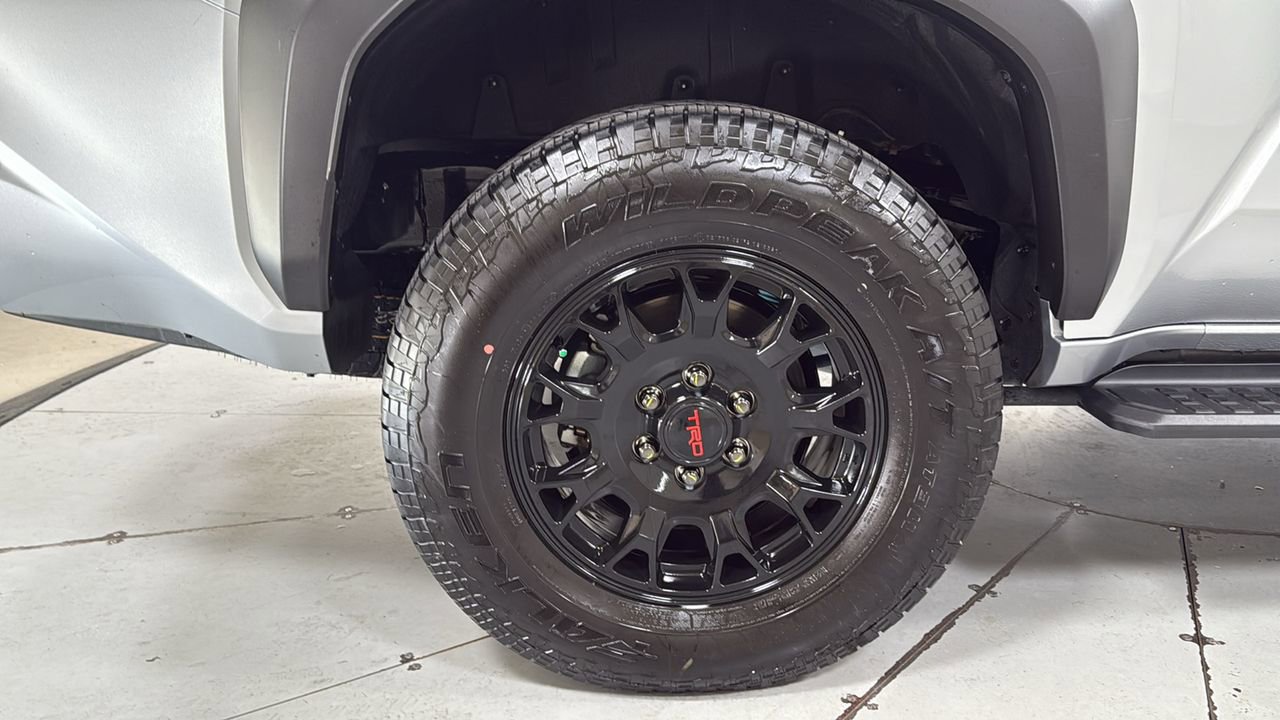 Certified 2025 Toyota 4Runner TRD Off-Road Premium image 22