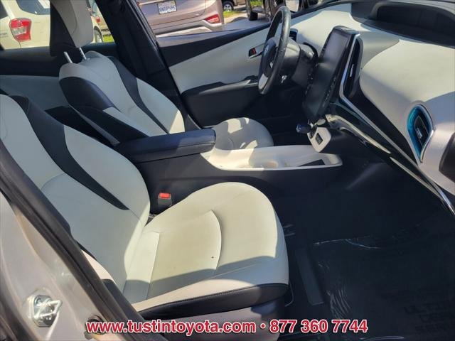 Certified 2017 Toyota Prius Prime Premium FWD image 15