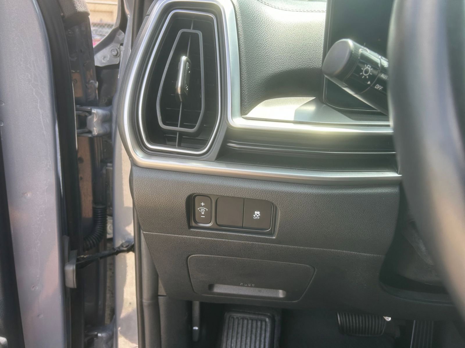 Used 2024 Kia Sorento S FWD image 35