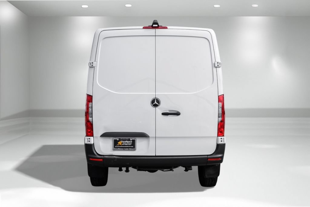 Used 2024 Mercedes-Benz Sprinter 2500 image 7