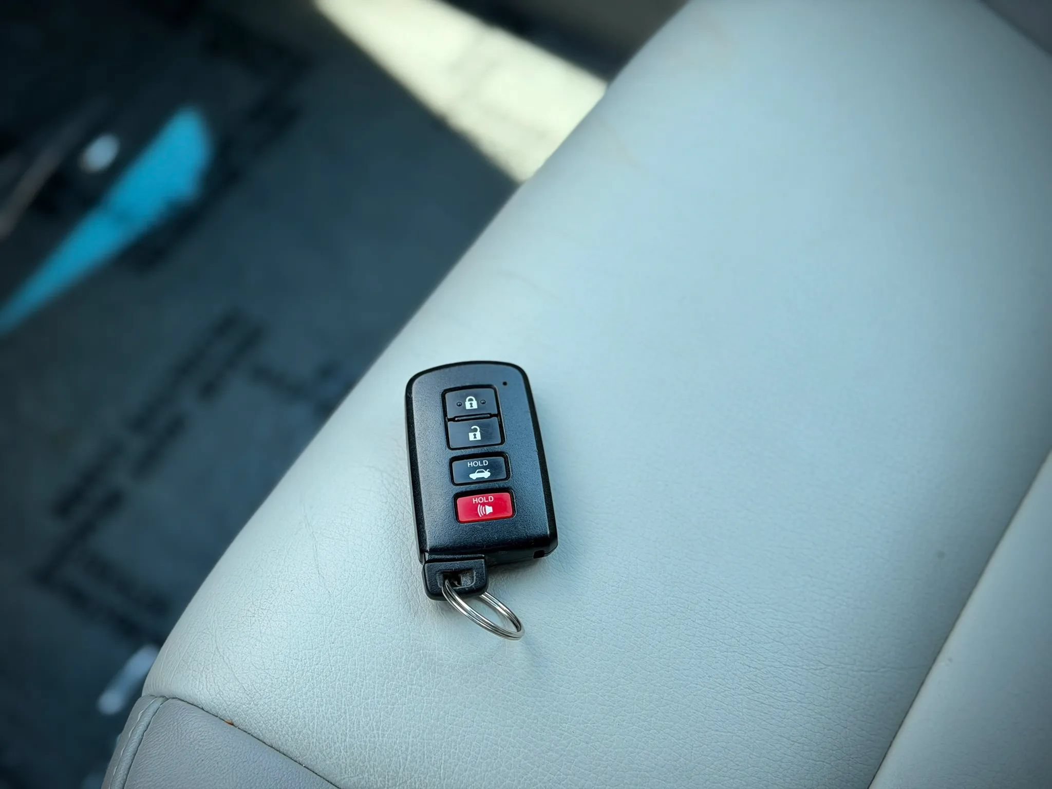 Used 2012 Toyota Camry XLE FWD image 18