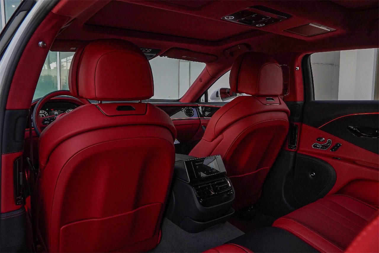 New 2026 Bentley Flying Spur Plug-In Hybrid image 37