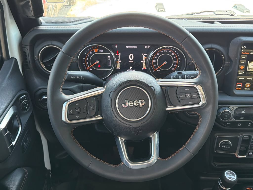Used 2023 Jeep Wrangler Unlimited Sahara AWD/4WD image 16