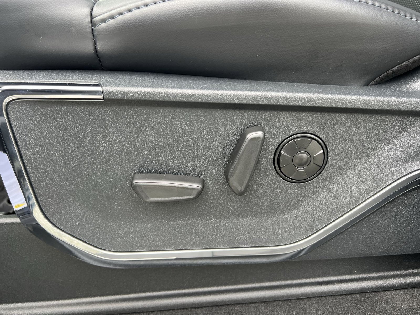 New 2027 Ford F350 Platinum AWD/4WD image 14