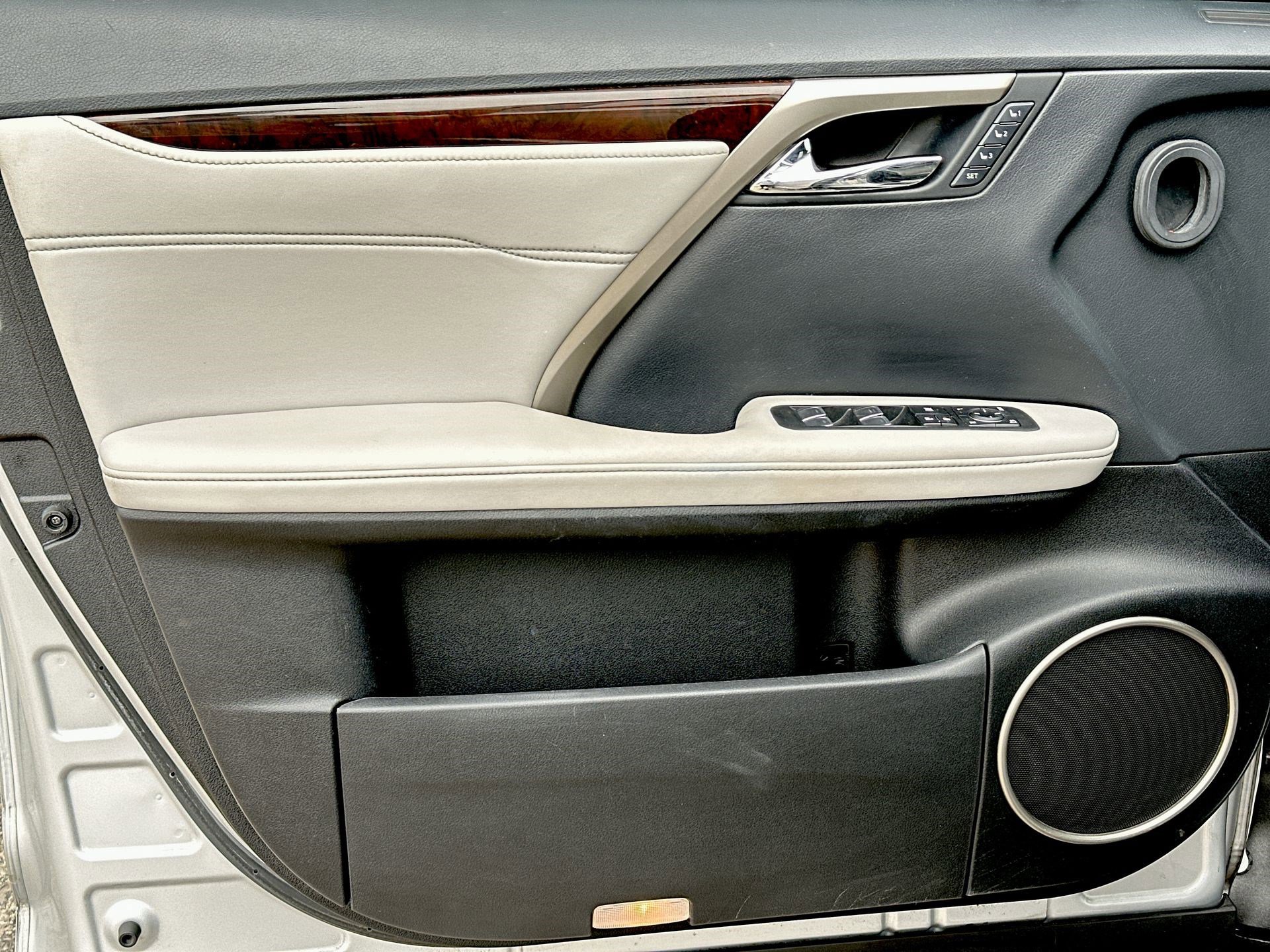 Used 2019 Lexus RX 350 FWD w/ Navigation Package image 29