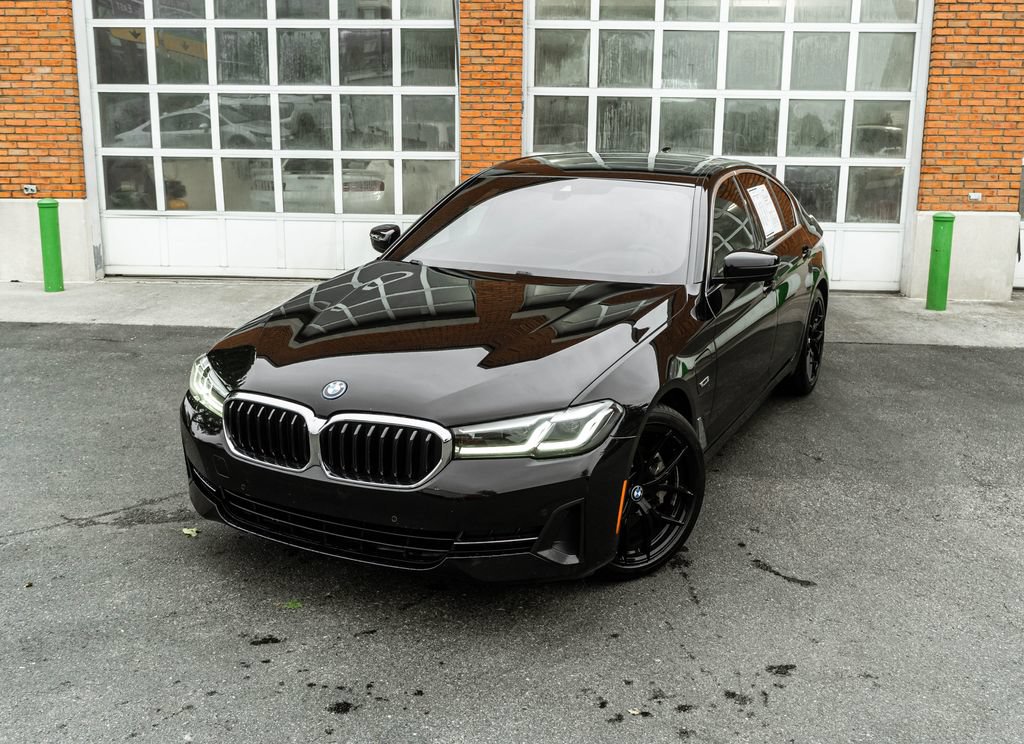 Used 2023 BMW 530e RWD image 2