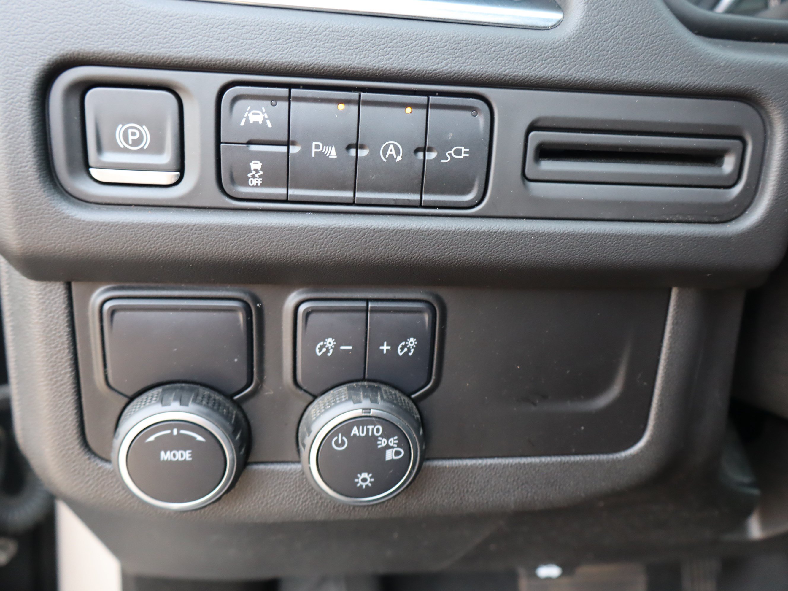Used 2022 Chevrolet Tahoe LS RWD image 20