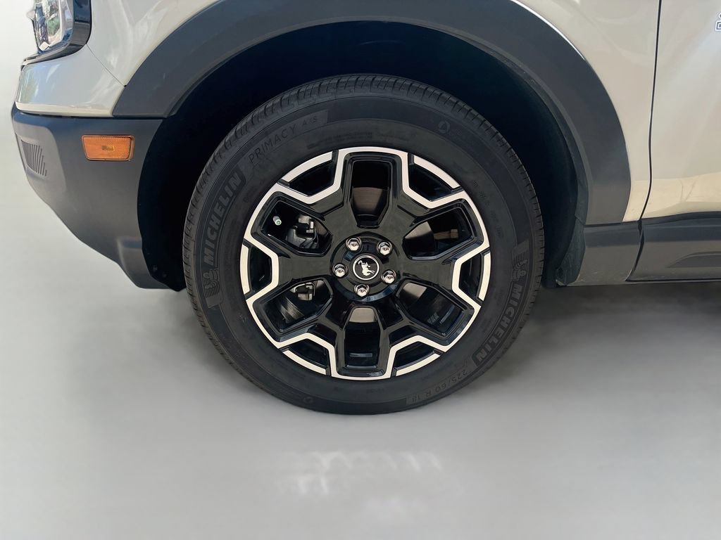 Used 2025 Ford Bronco Sport Outer Banks AWD/4WD image 31
