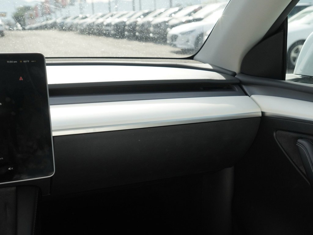 Used 2022 Tesla Model Y Performance image 20