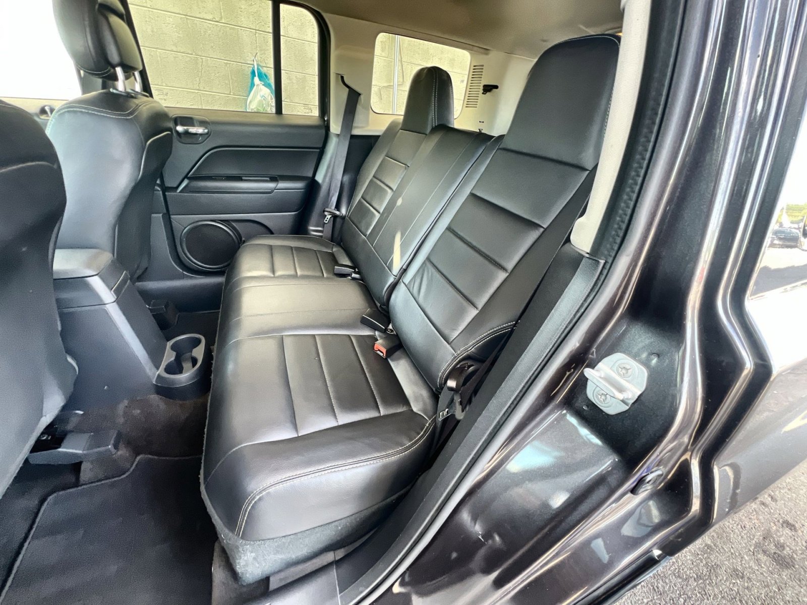 Used 2015 Jeep Patriot High Altitude AWD/4WD image 31