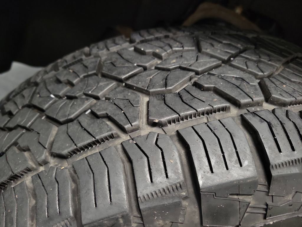 Used 2019 Chevrolet Silverado 1500 LT w/ All Star Edition image 12