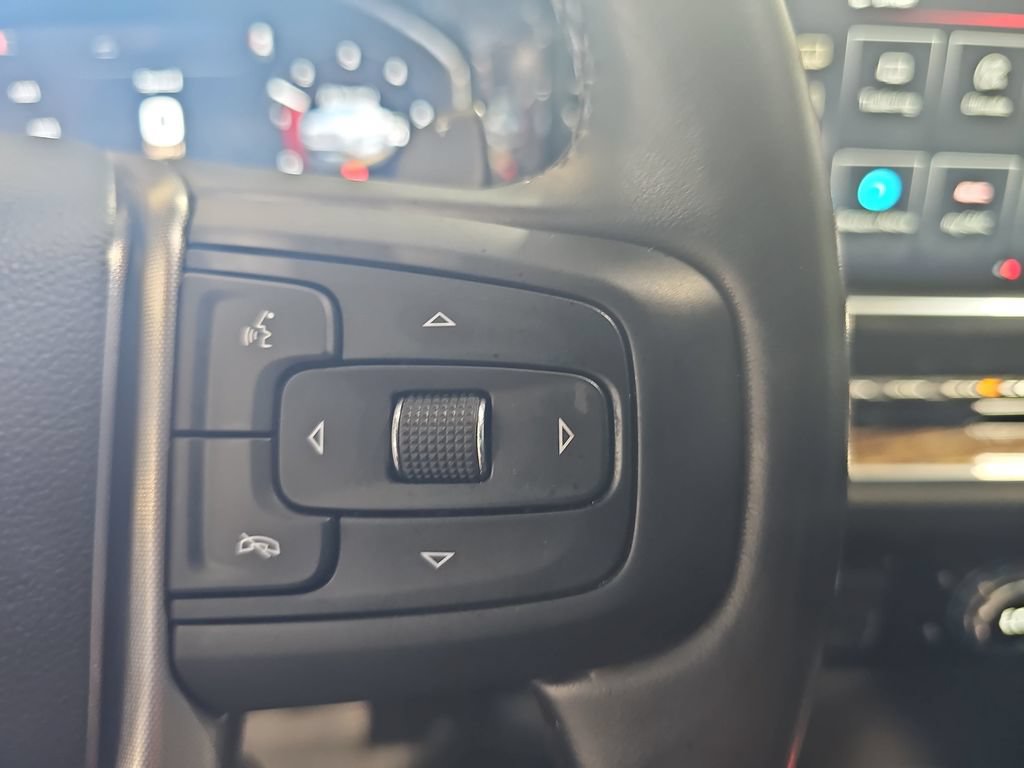 Used 2024 GMC Sierra 1500 Elevation w/ Preferred Package AWD/4WD image 17