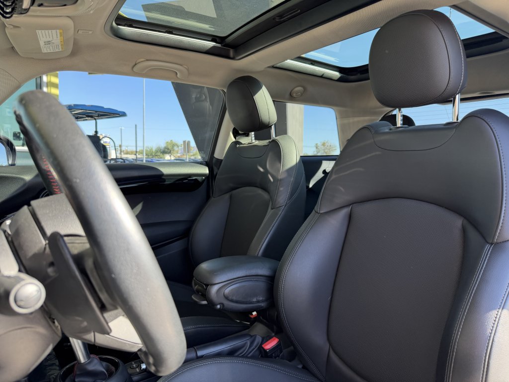 Used 2019 MINI Cooper S w/ Premium Package FWD image 29