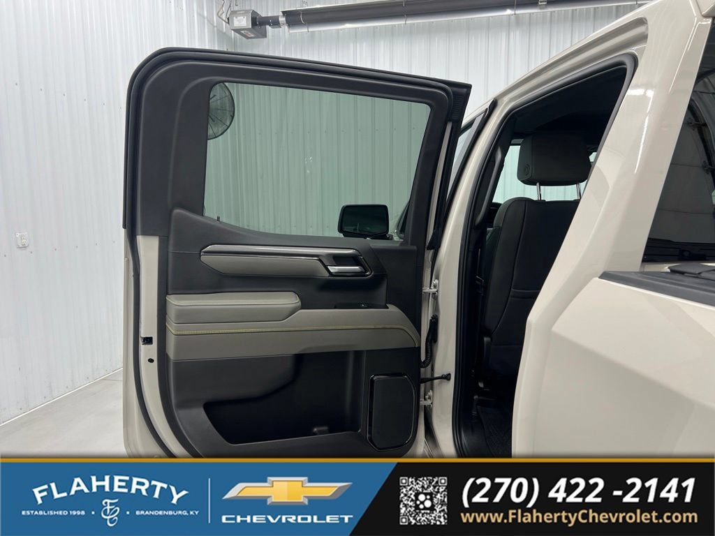 Used 2026 Chevrolet Silverado 1500 ZR2 AWD/4WD image 10
