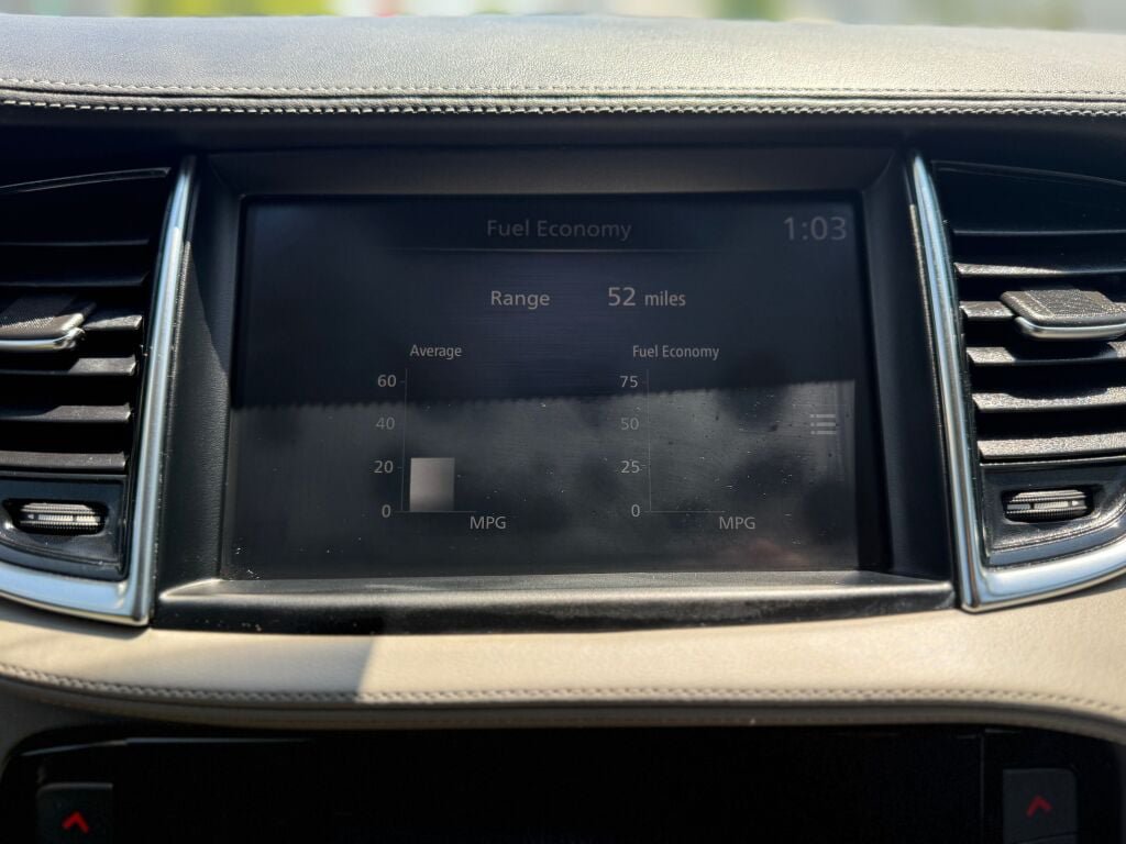 Used 2023 INFINITI QX50 Luxe AWD/4WD image 17