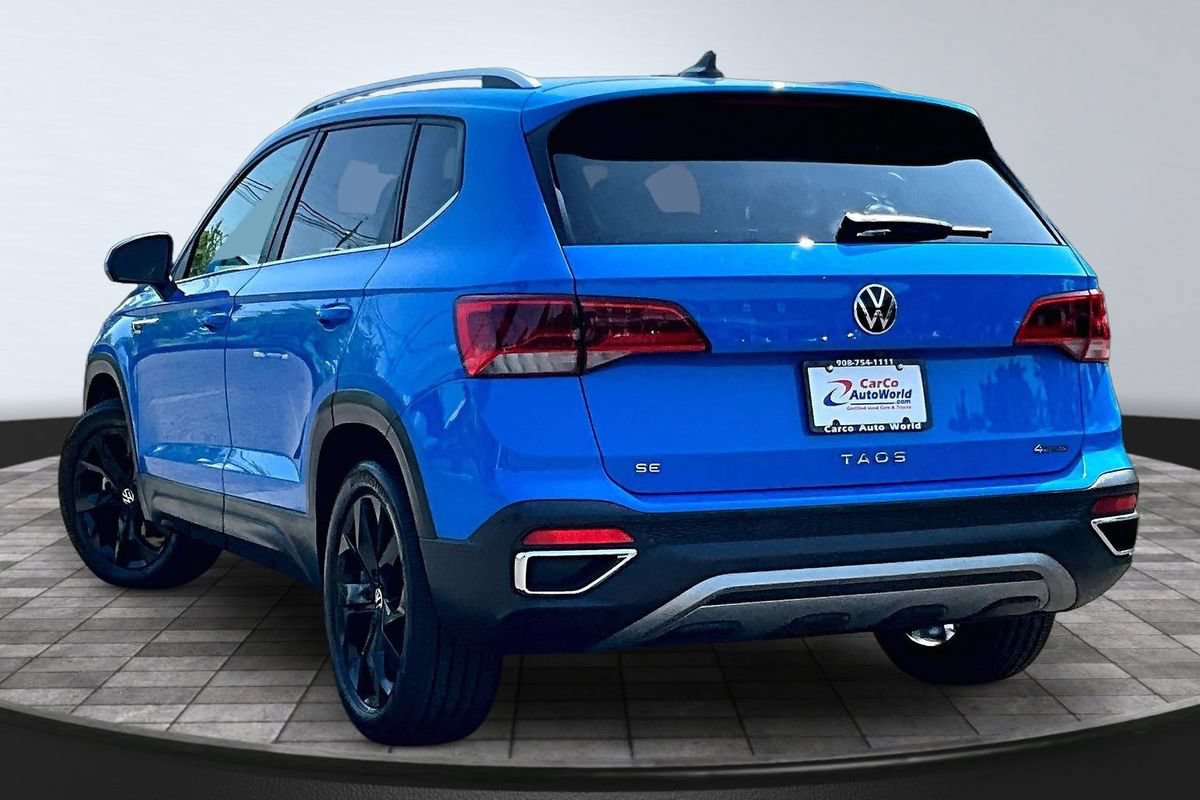 Used 2023 Volkswagen Taos SE w/ Panoramic Sunroof Package AWD/4WD image 7