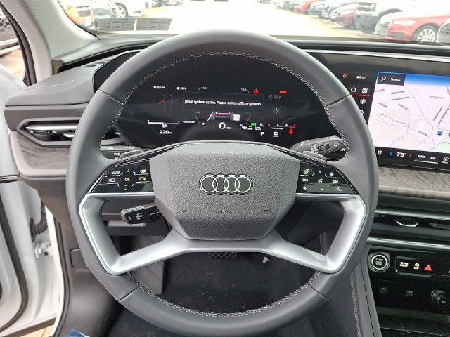 Used 2025 Audi Q5 Premium Plus w/ Premium Plus AWD/4WD image 17