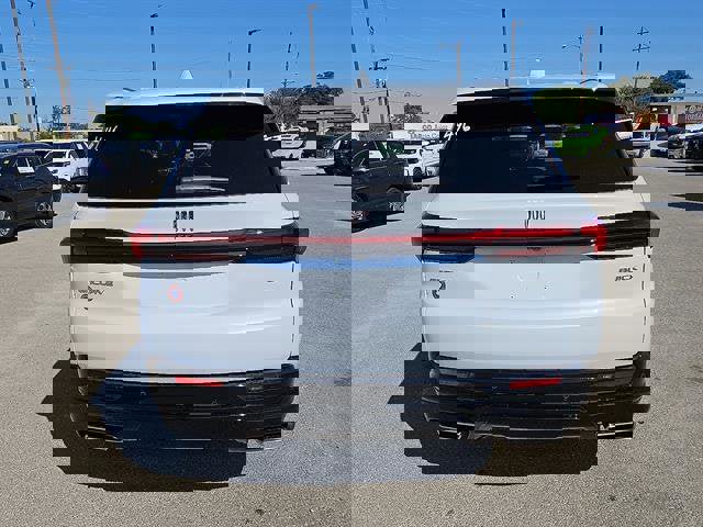 New 2026 Buick Enclave Sport Touring w/ Power Package image 4