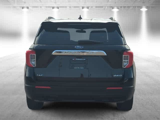 Used 2023 Ford Explorer XLT AWD/4WD image 7