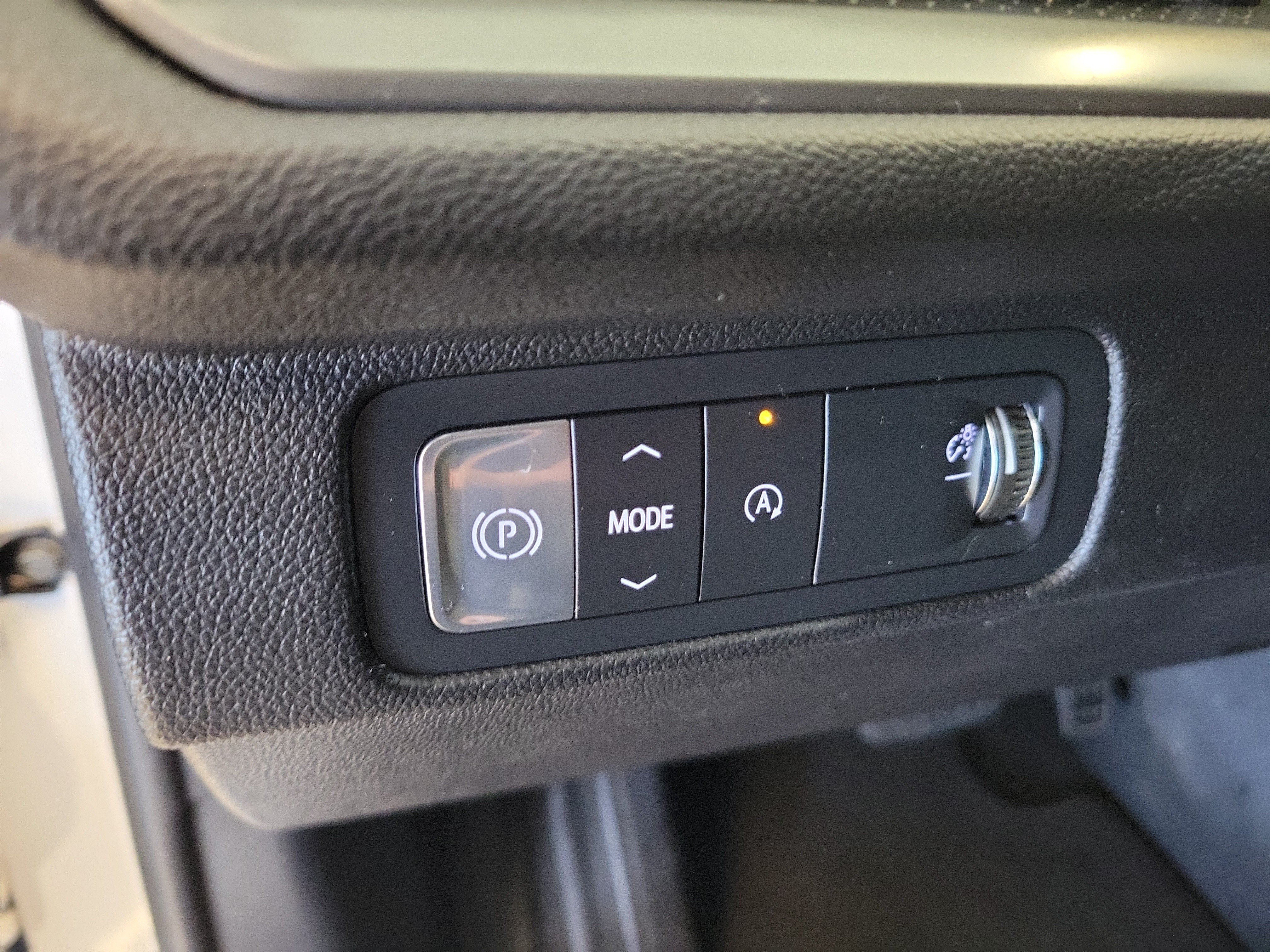 Used 2024 Chevrolet Traverse LT w/ Enhanced Driving Package FWD image 31