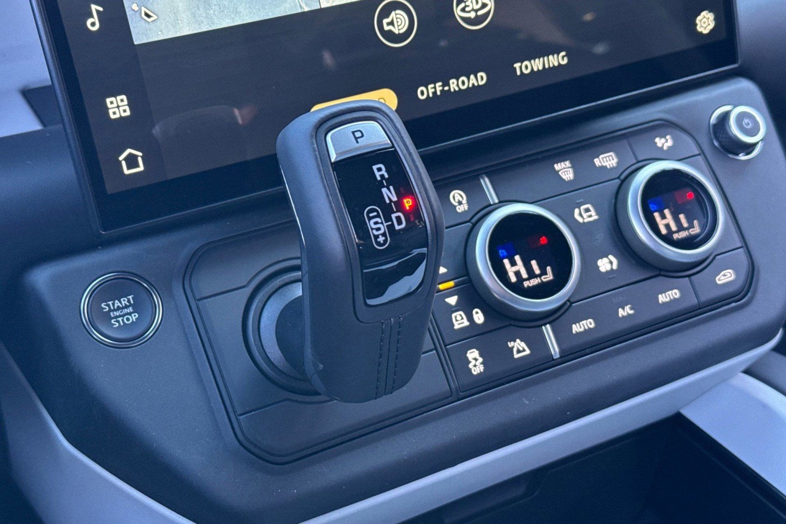 New 2026 Land Rover Defender 130 X-Dynamic SE image 17