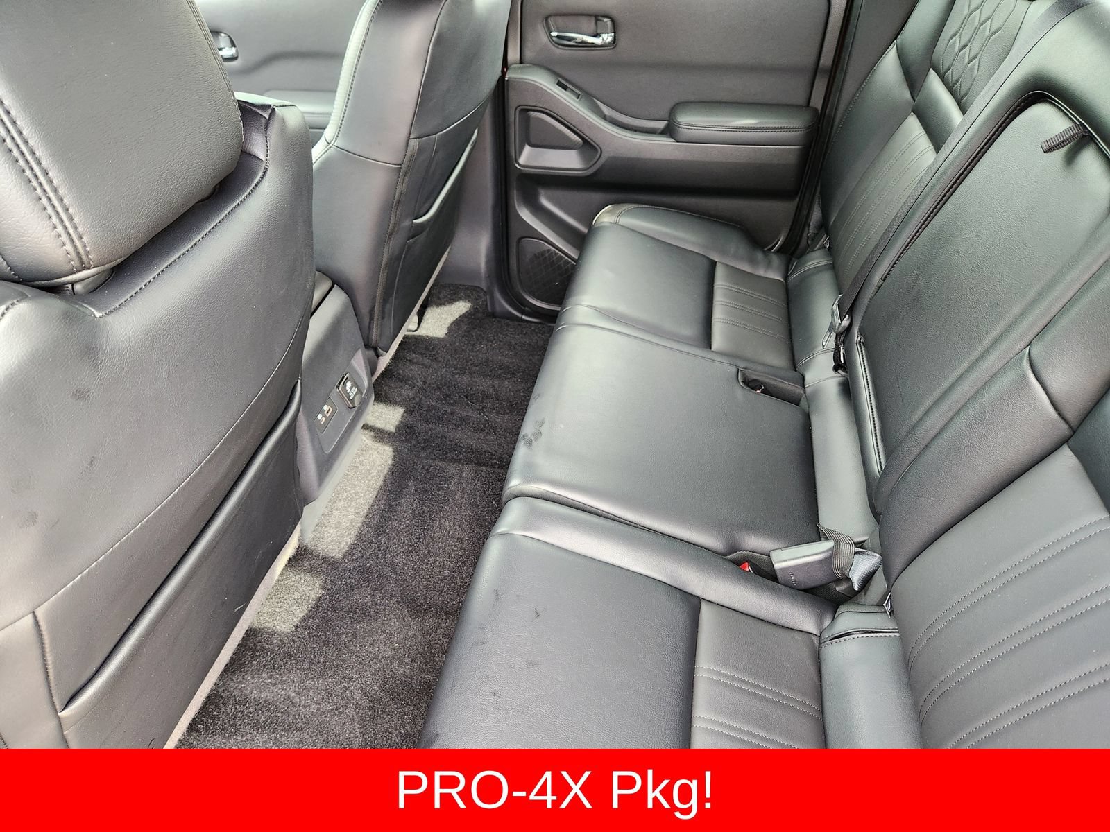 Used 2022 Nissan Frontier PRO-4X w/ Pro-4X Premium Package AWD/4WD image 40