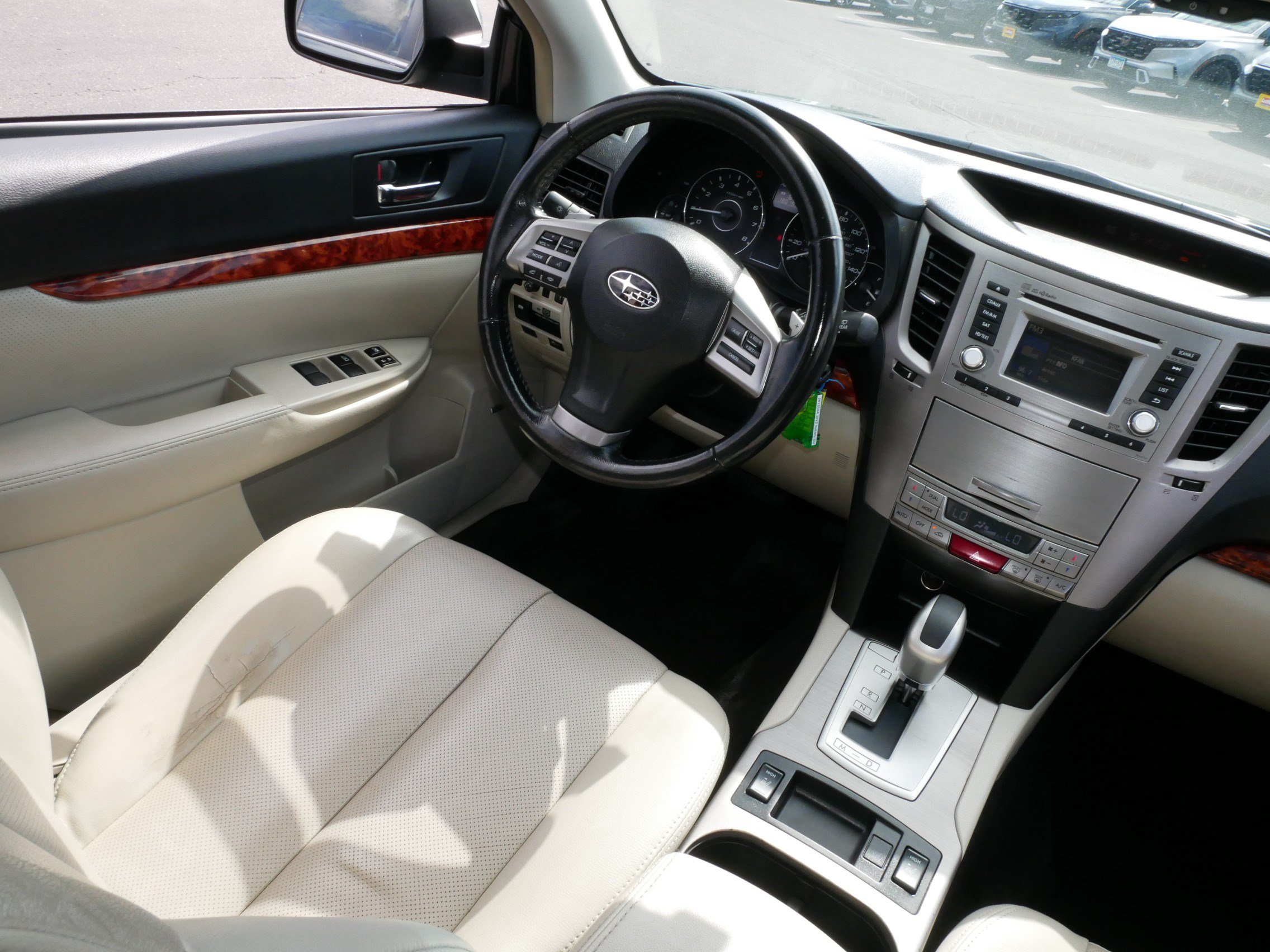 Used 2012 Subaru Outback 2.5i Limited w/ Popular Pkg 1A AWD/4WD image 9