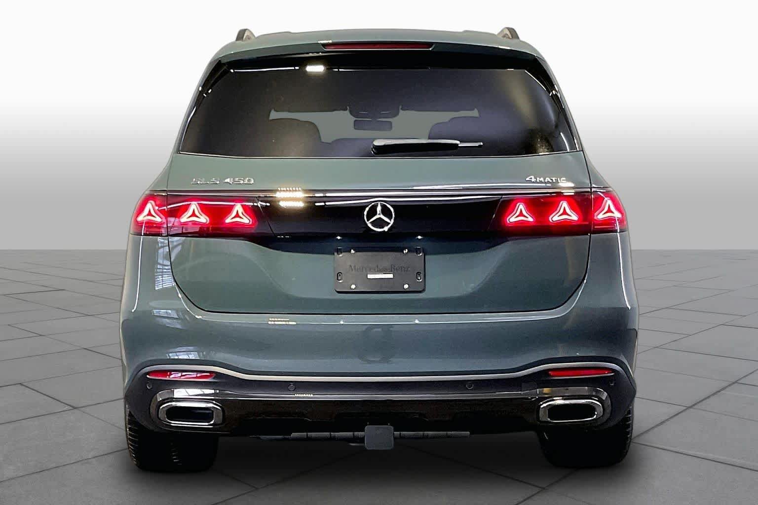 New 2027 Mercedes-Benz GLS 450 4MATIC image 4
