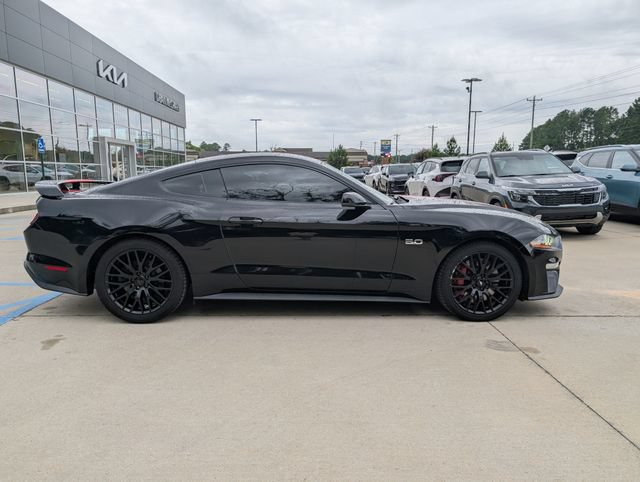 Used 2018 Ford Mustang GT Premium w/ GT Performance Package RWD image 2
