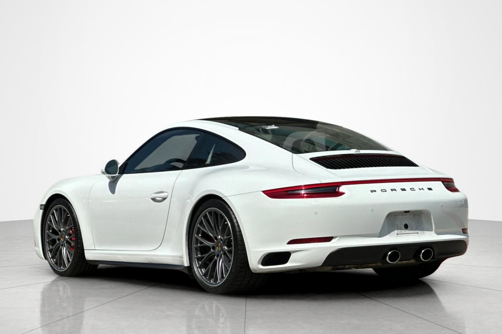 Used 2017 Porsche 911 Carrera S RWD image 3