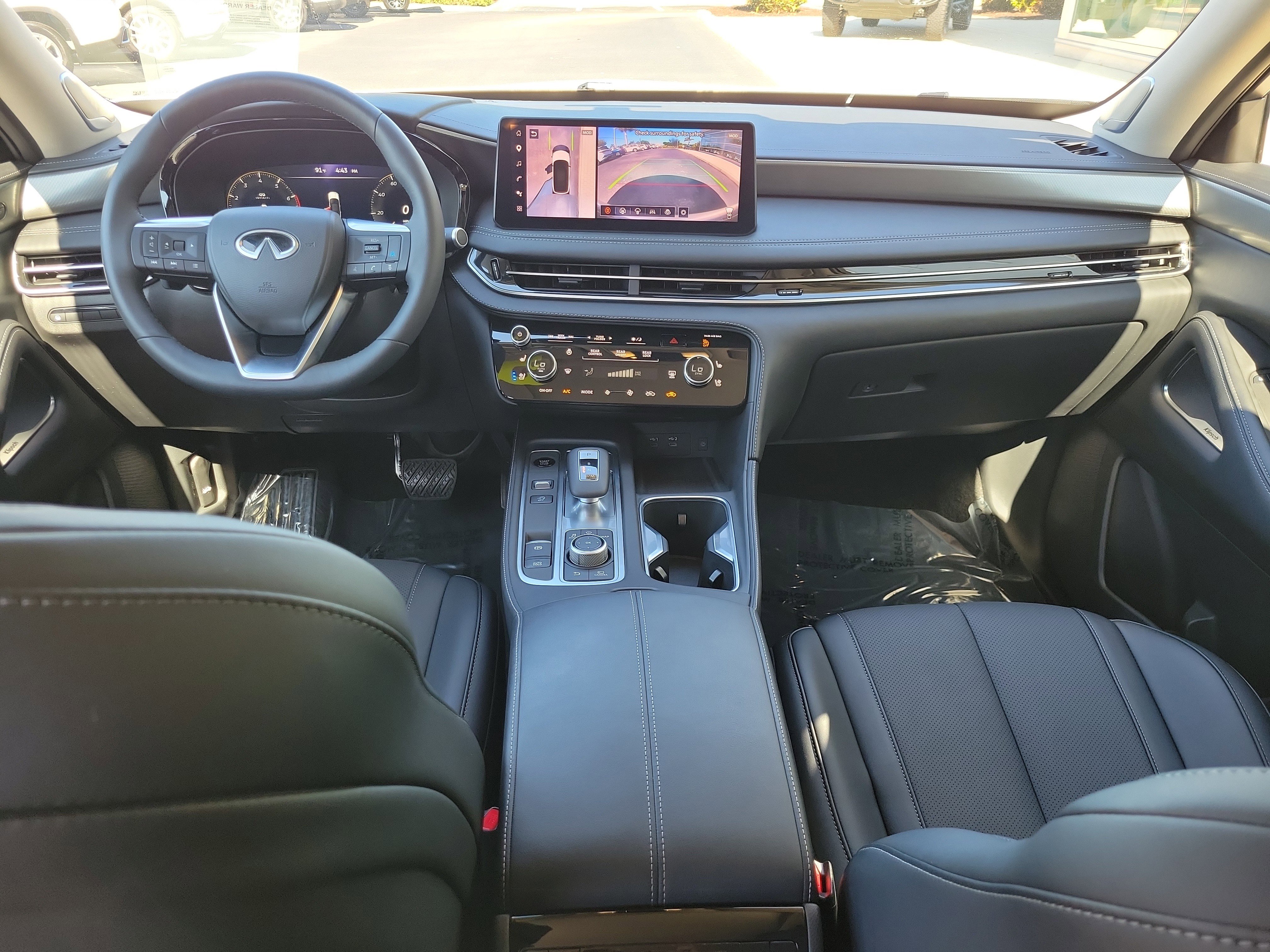 Certified 2026 INFINITI QX60 Luxe w/ Cargo Package FWD image 12