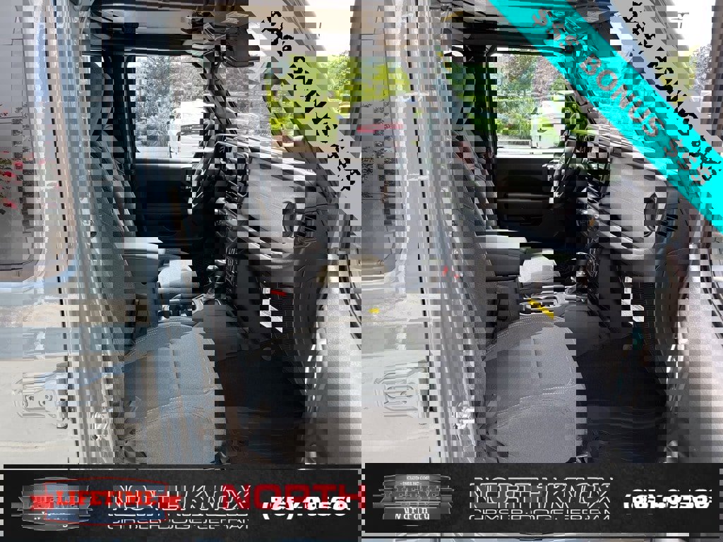 New 2025 Jeep Gladiator Sport image 26