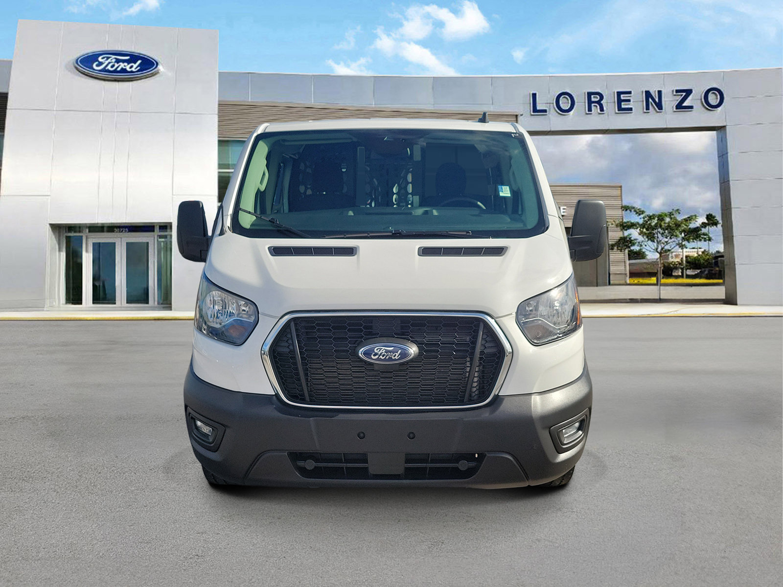 Used 2025 Ford Transit 250 Low Roof w/ Exterior Upgrade Package RWD image 2