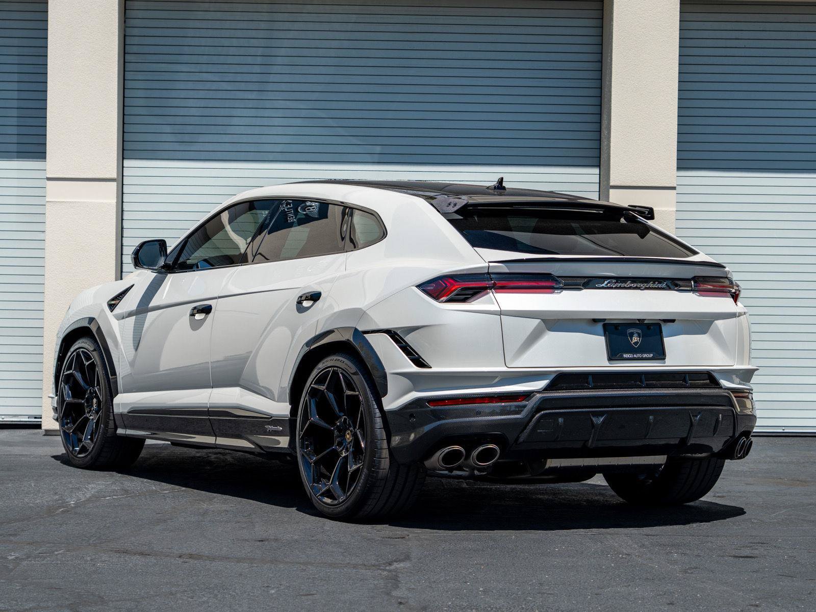 Used 2024 Lamborghini Urus Performante AWD/4WD image 4