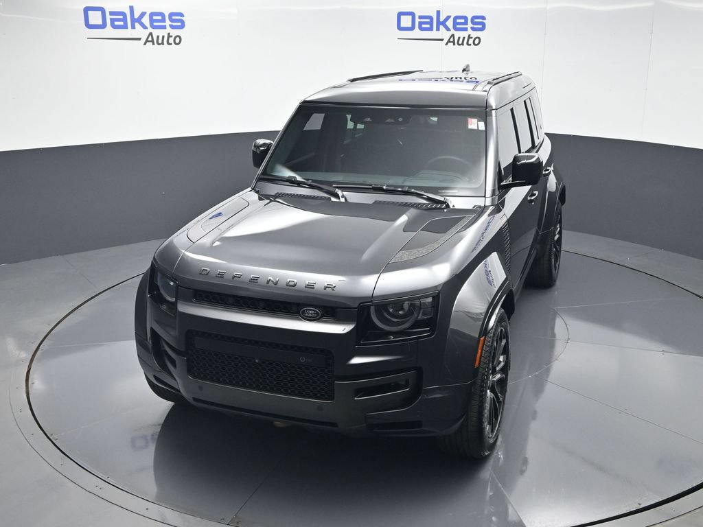 Used 2025 Land Rover Defender 110 AWD/4WD image 49