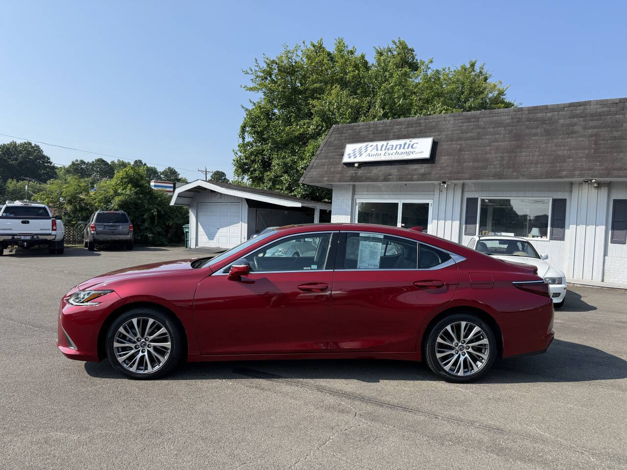 Used 2019 Lexus ES 350 w/ Premium Package FWD image 5