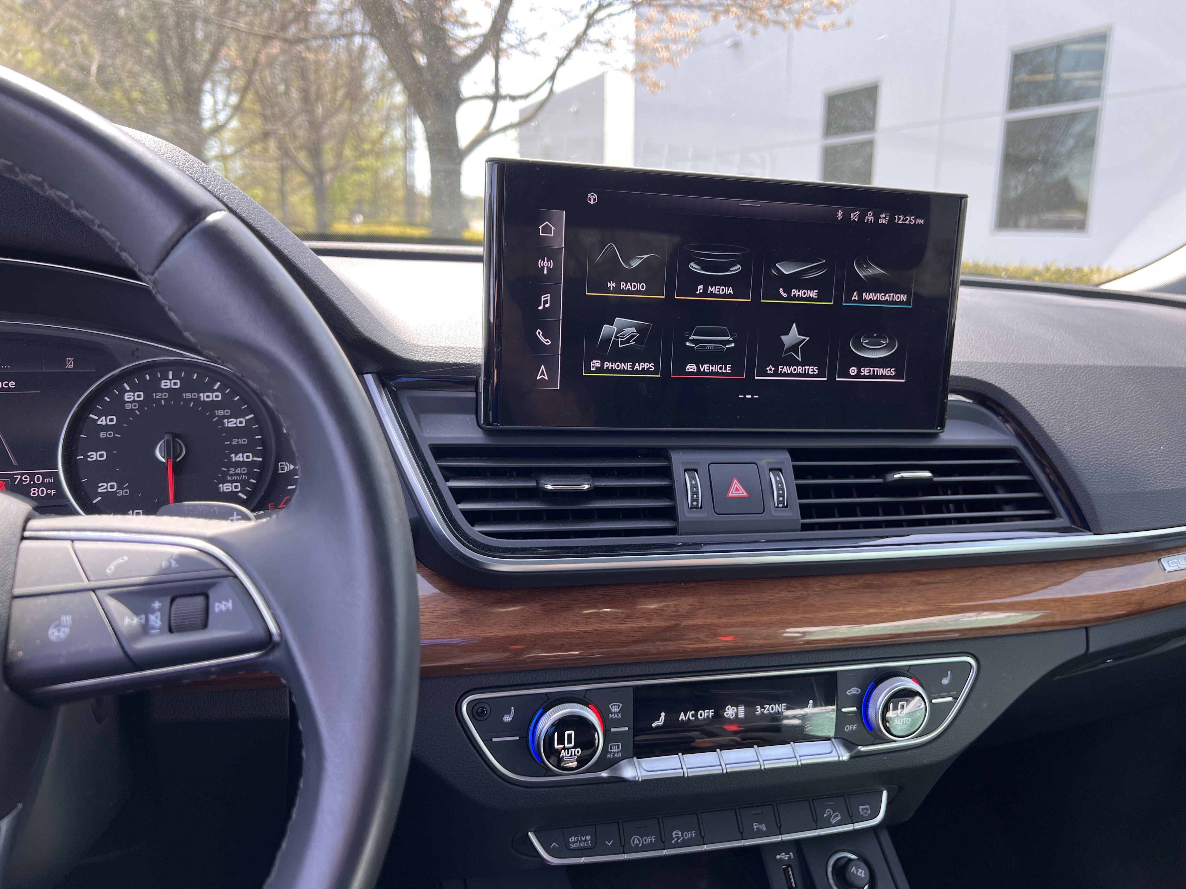 Used 2023 Audi Q5 2.0T Premium w/ Convenience Package image 32