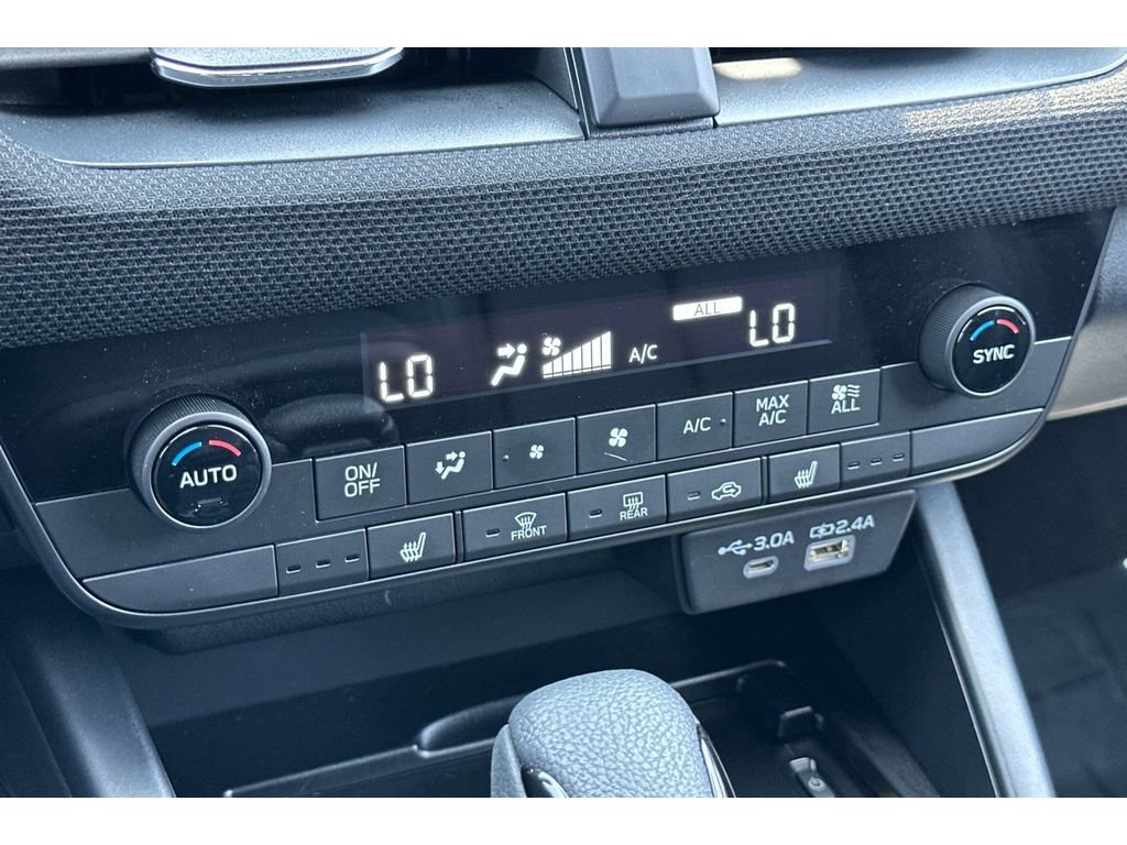 Used 2026 Subaru Outback Premium AWD/4WD image 28