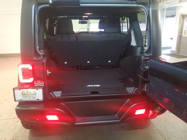 Used 2016 Jeep Wrangler Unlimited Sport image 24