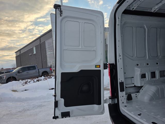 New 2026 Ford Transit 250 148 Medium Roof image 40