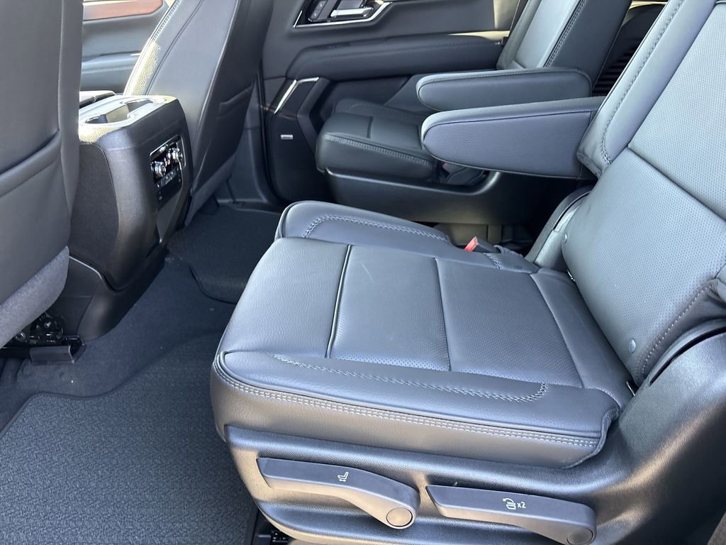 New 2026 GMC Yukon Denali image 25