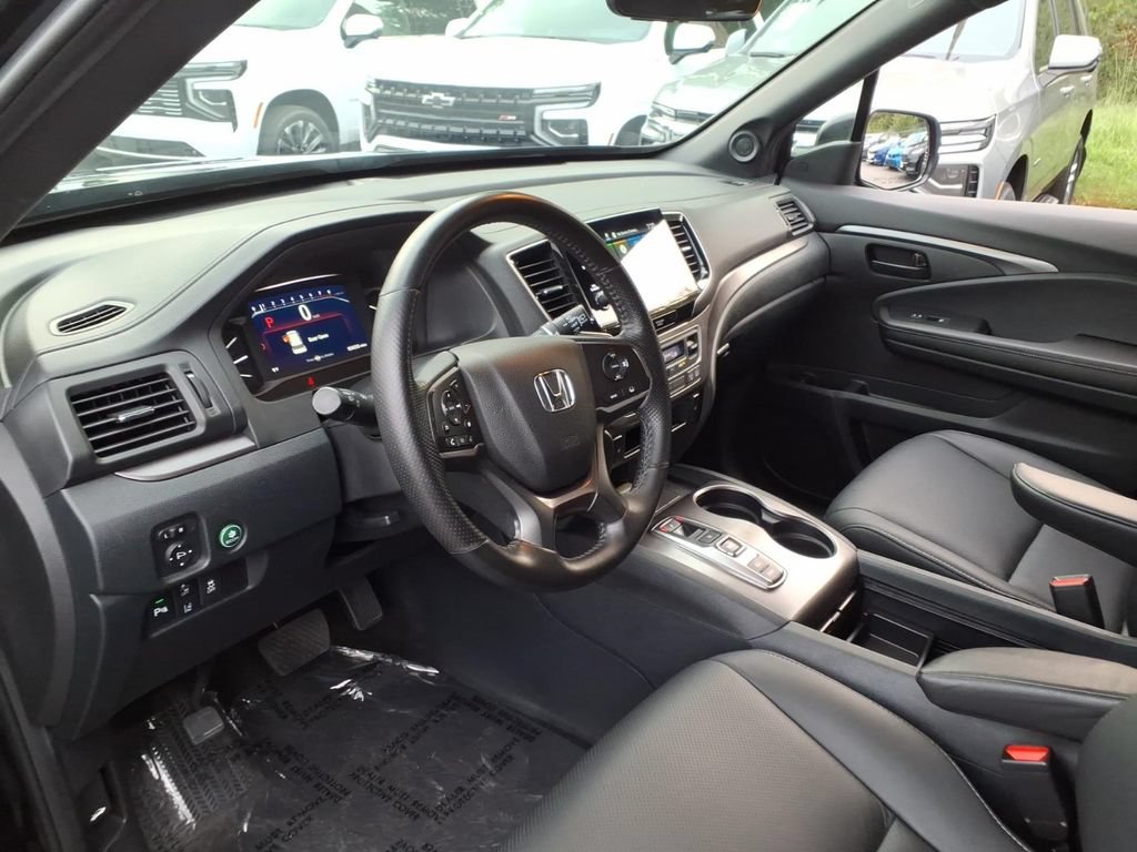 Used 2023 Honda Passport EX-L image 13