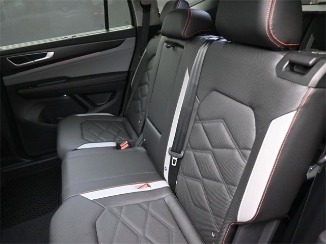 New 2025 Volkswagen Atlas Peak Edition SE image 14