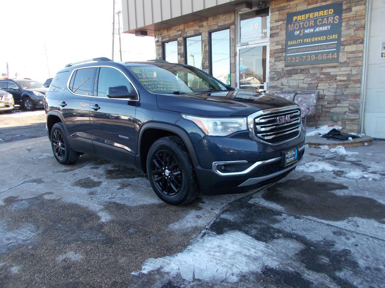 Used 2019 GMC Acadia SLT image 1