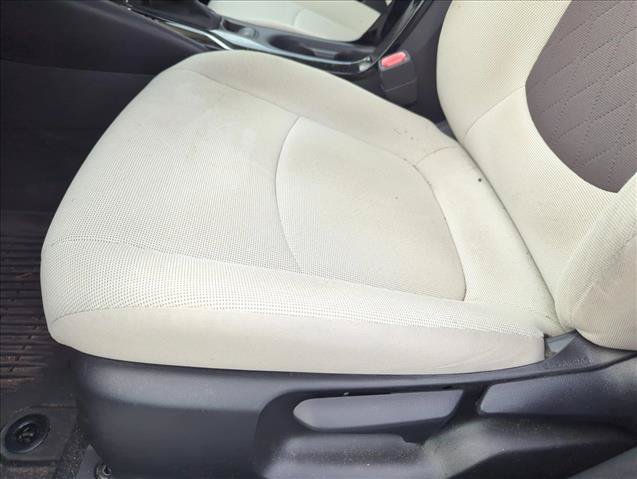 Used 2022 Toyota Corolla LE FWD image 11