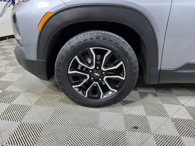 Used 2023 Chevrolet TrailBlazer ACTIV image 24
