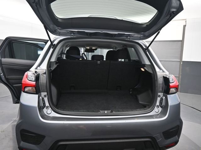 Used 2025 Mitsubishi Outlander Sport ES image 8