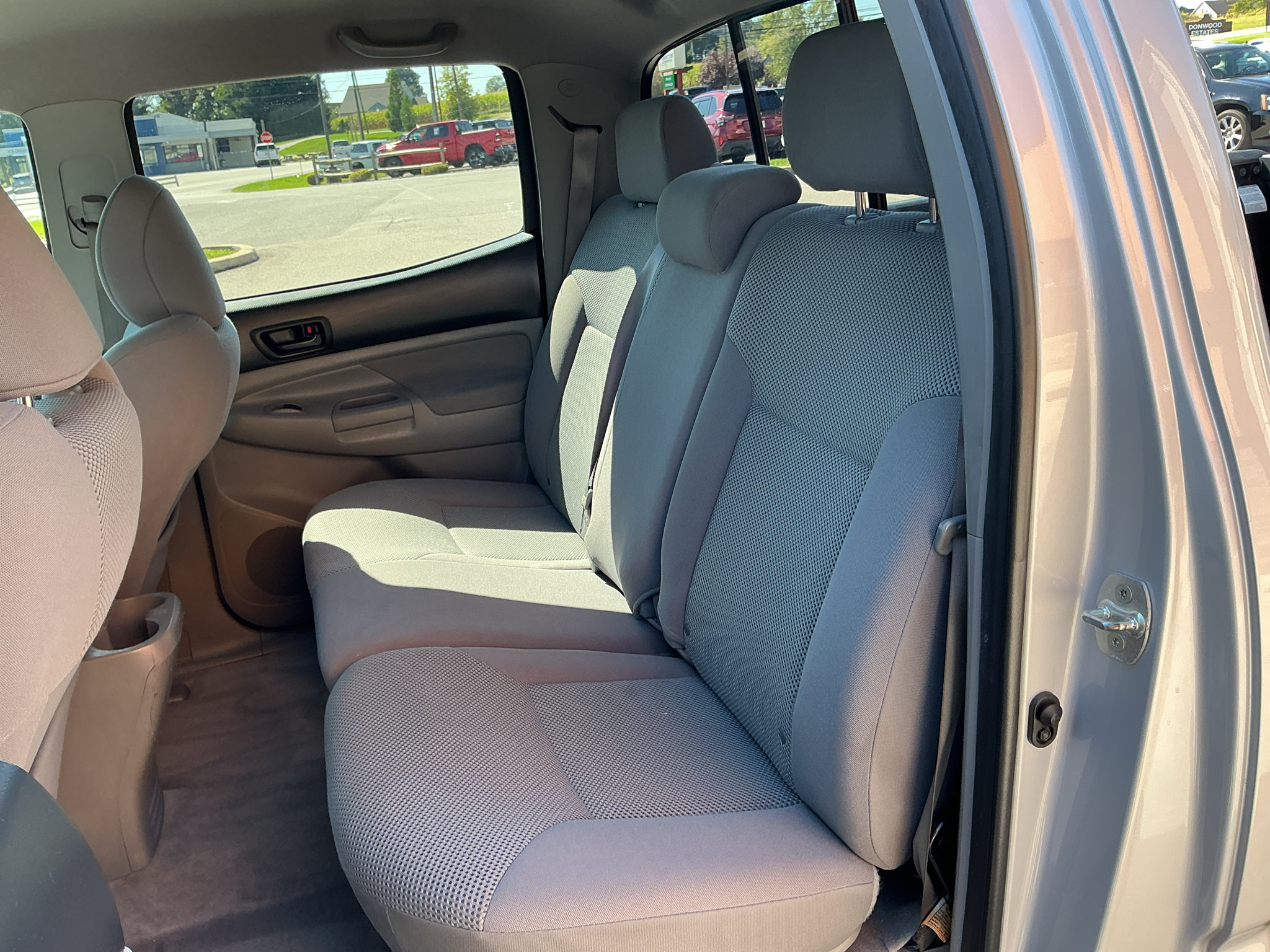 Used 2011 Toyota Tacoma 4x4 Double Cab w/ TRD Sport Pkg image 17
