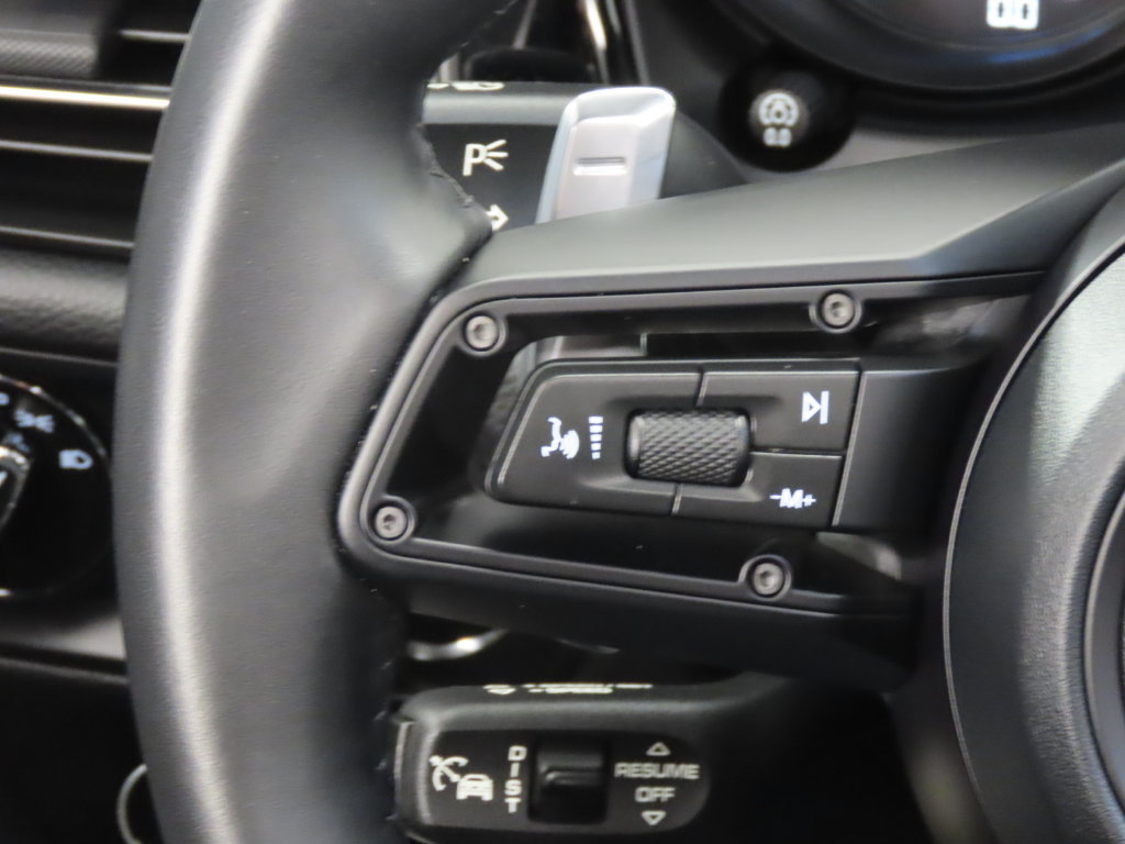 Certified 2026 Porsche Macan AWD/4WD image 19