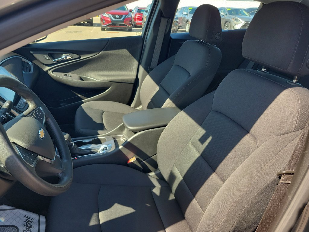 Used 2024 Chevrolet Malibu LS FWD image 6